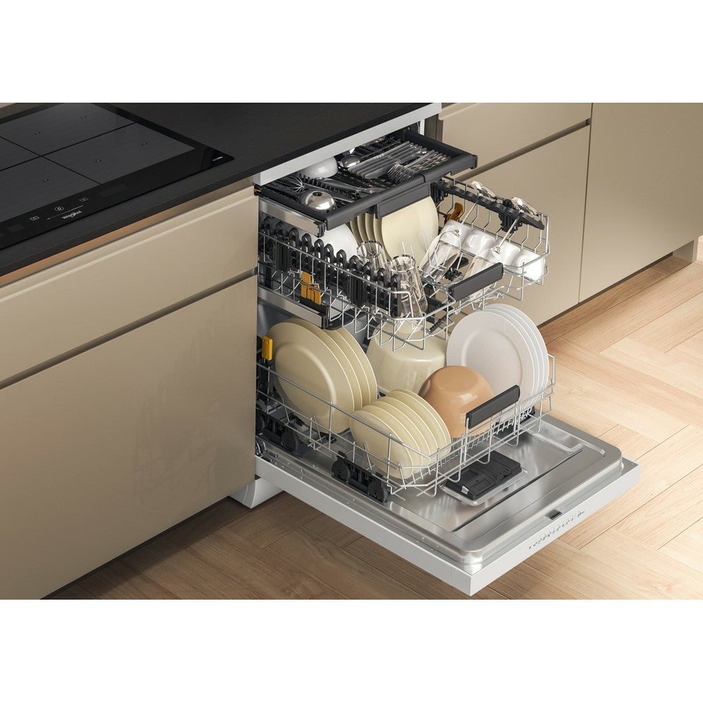 Whirlpool 15 Place Settings Freestanding Standard Dishwasher - White | W7FHP33UK from Whirlpool - DID Electrical