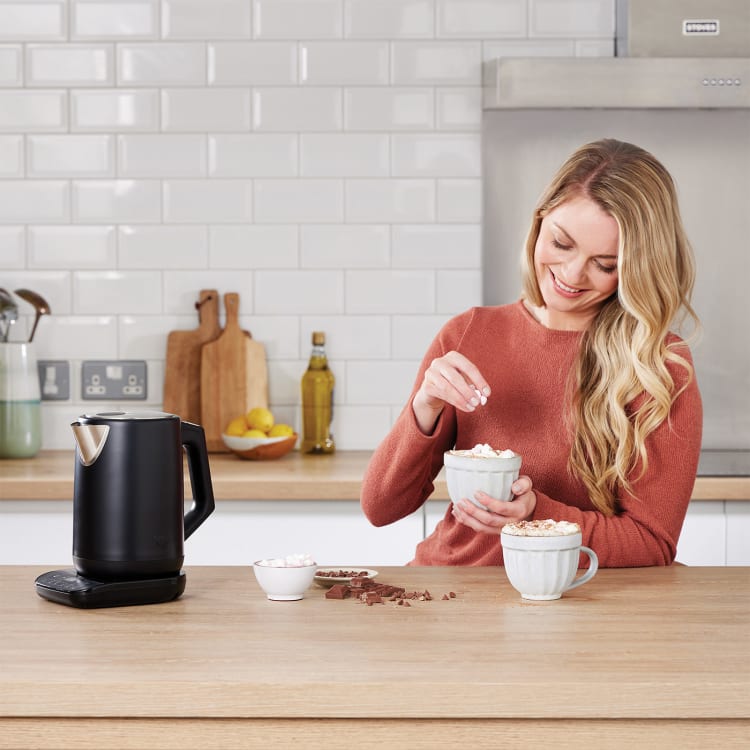 Ninja Perfect Temperature 1.7L 3000W Electric Kettle - Black | KT200UK (7670672883900)