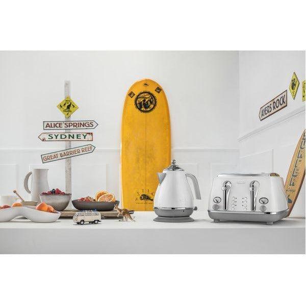 Delonghi 1.7L 3000W Jug Kettle - White | KBOC3001.W from DID Electrical - guaranteed Irish, guaranteed quality service. (6890804641980)