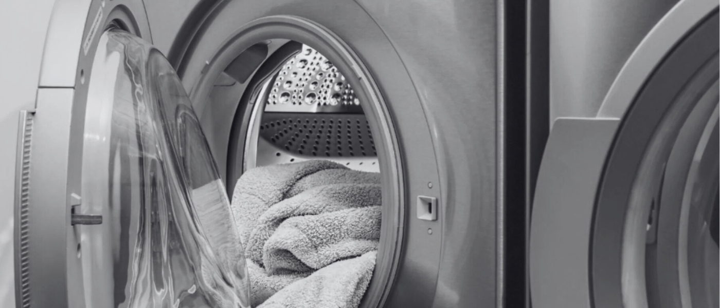 Washer Dryer Lifestyle Image ()