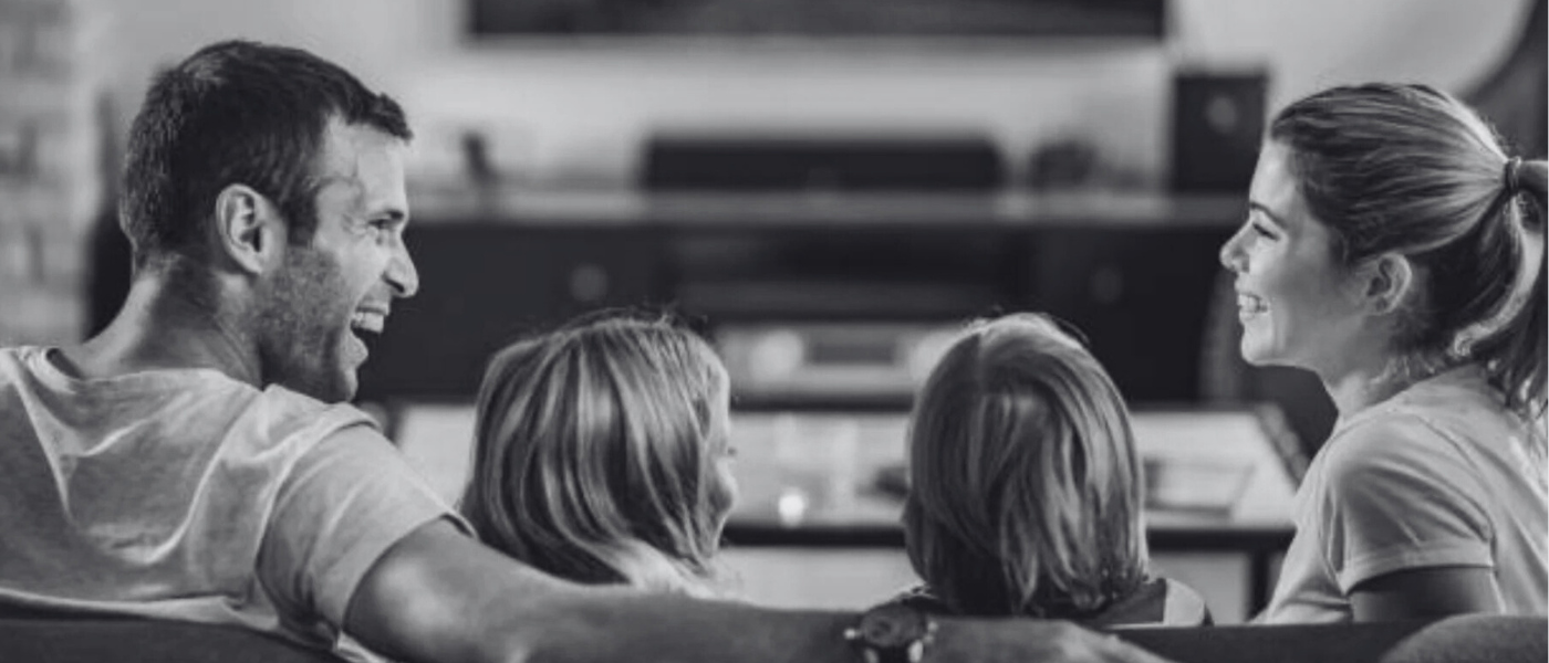 The Benefits of Upgrading to a Smart TV ()