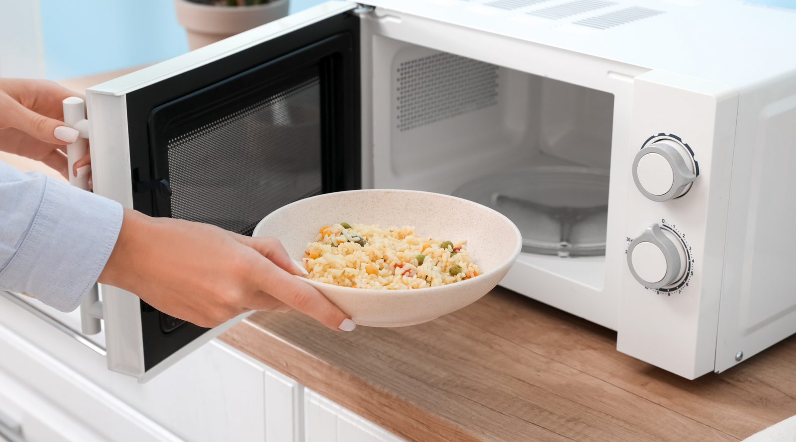 Buying microwaves in Ireland ()