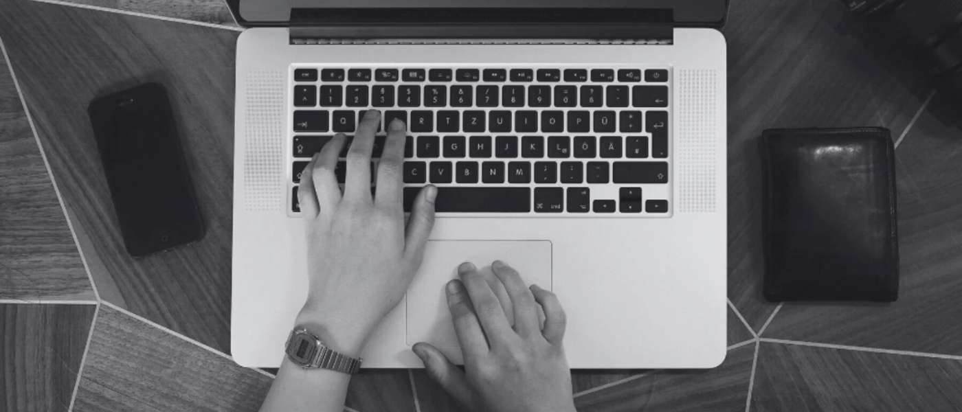 How to Clean Your Laptop ()