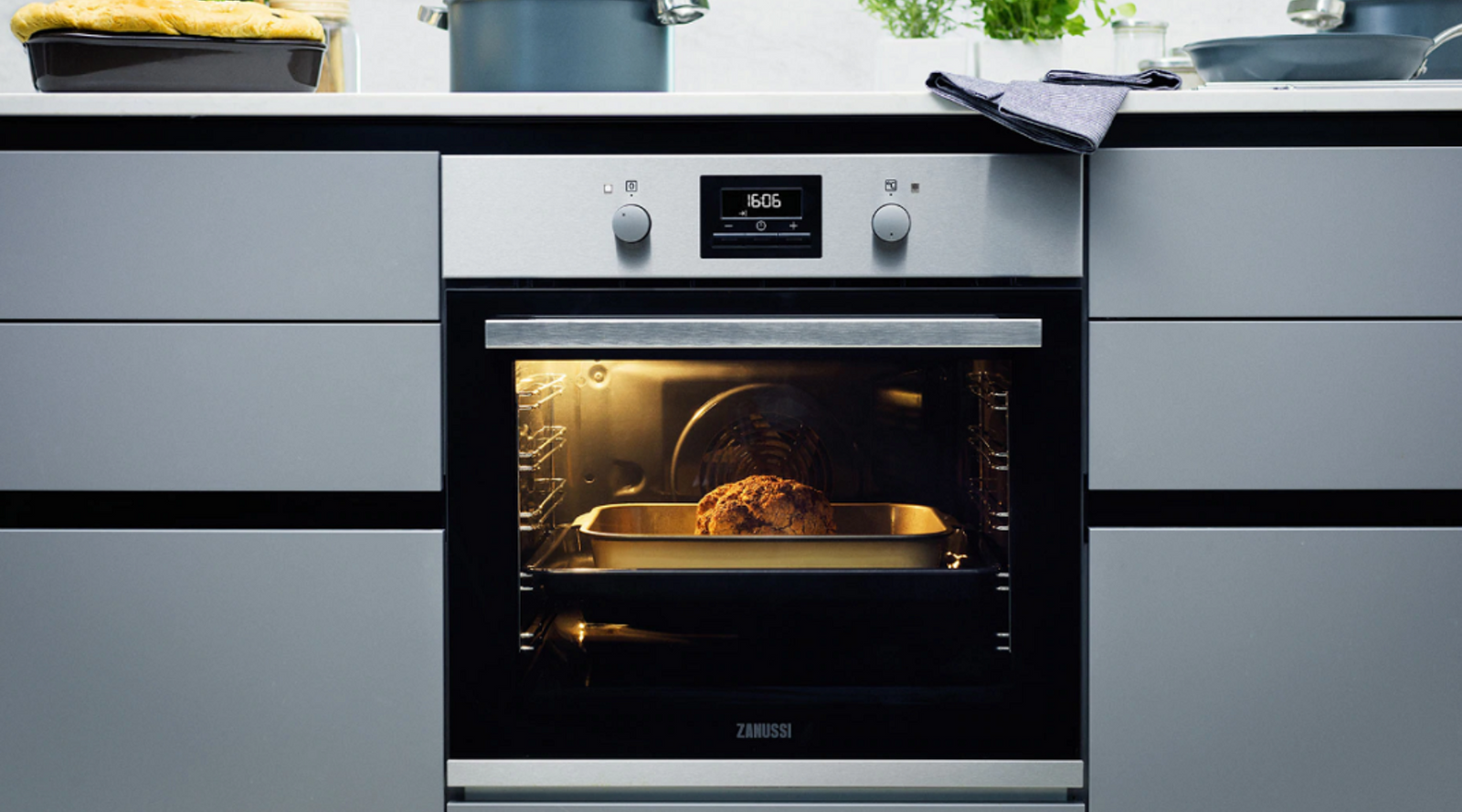DID's How to Guides; Cleaning your Oven ()