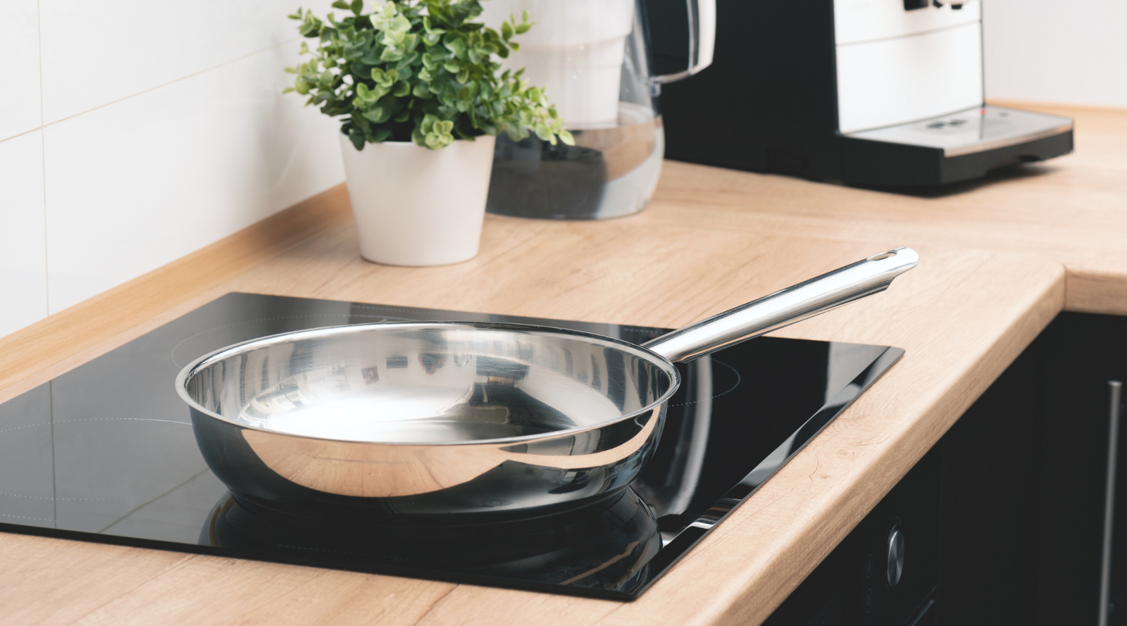 Induction Hob Buying Guide ()