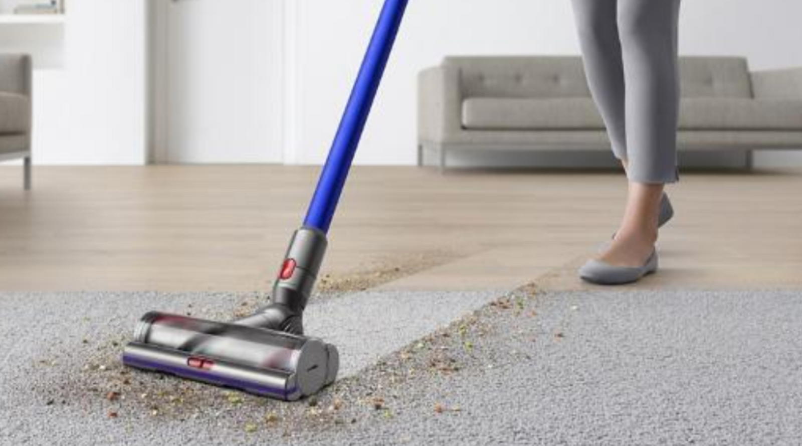 Dyson Vacuum Lifestyle Image
