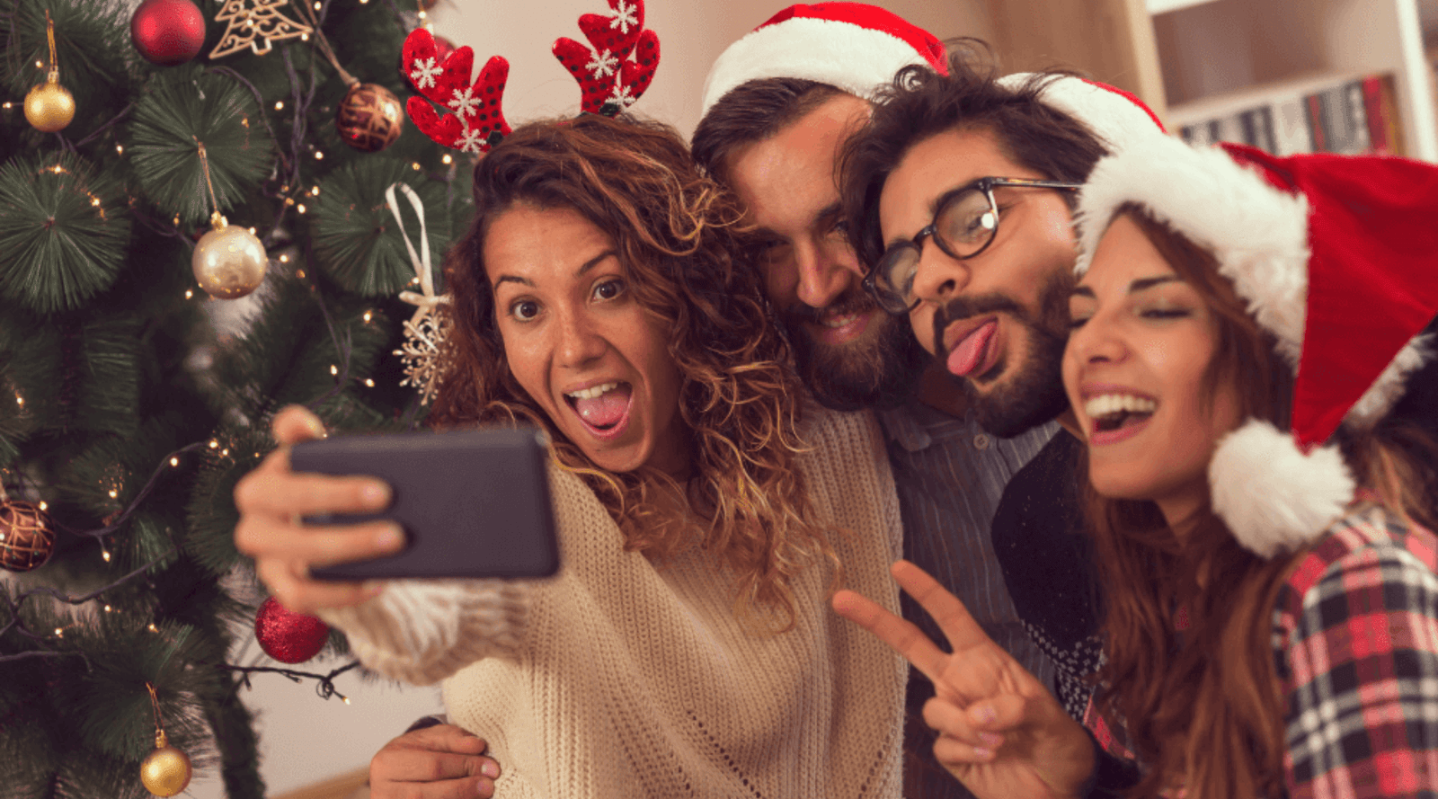 Unboxing the Latest Smartphones; Just in Time for Christmas ()