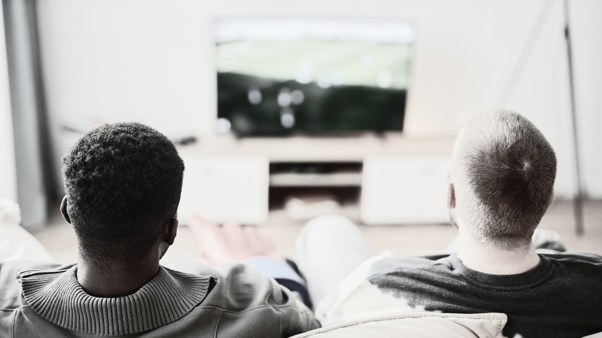 Home entertainment for UEFA Europa League Thursday with premium TVs and Sonos audio