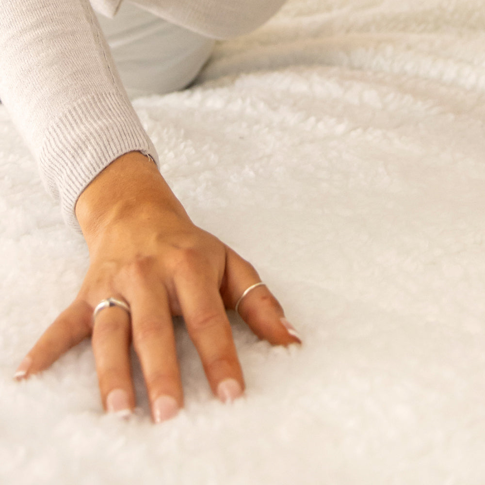 Dreamland Hunker Down Scandi Sherpa Single Underblanket with Single Controller - White | 16694C from Dreamland - DID Electrical