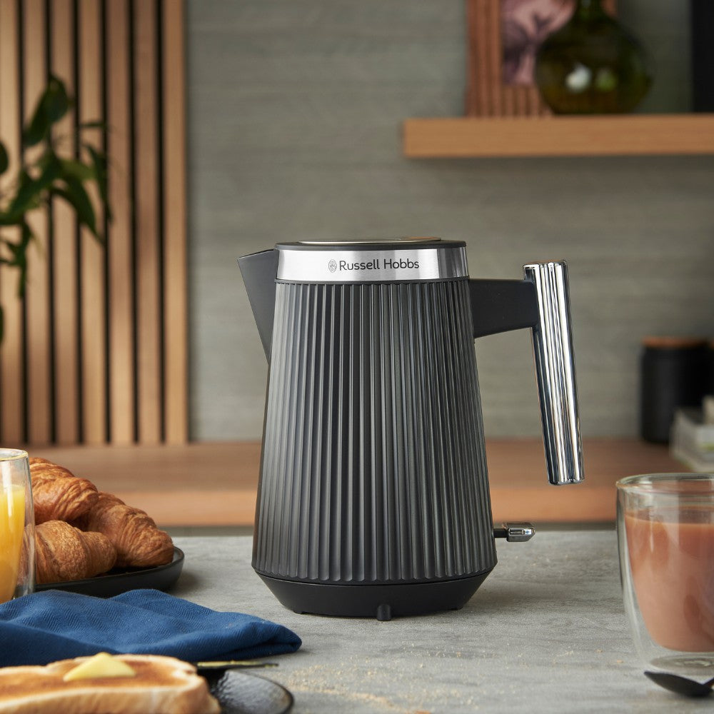 Russell Hobbs Bronte 1.7L Kettle - Black | 26750 from Russell Hobbs - DID Electrical