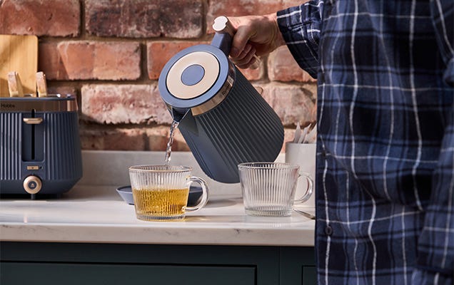 Russell Hobbs Brontë 1.7L Kettle - Navy Blue | 26752