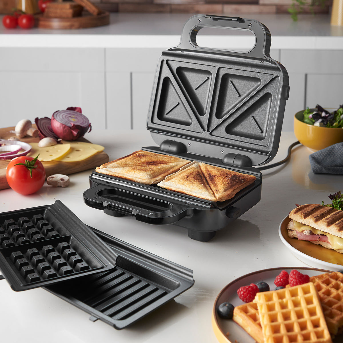 Russell Hobbs Creations 3-in-1 Sandwich Maker - Black | 26810