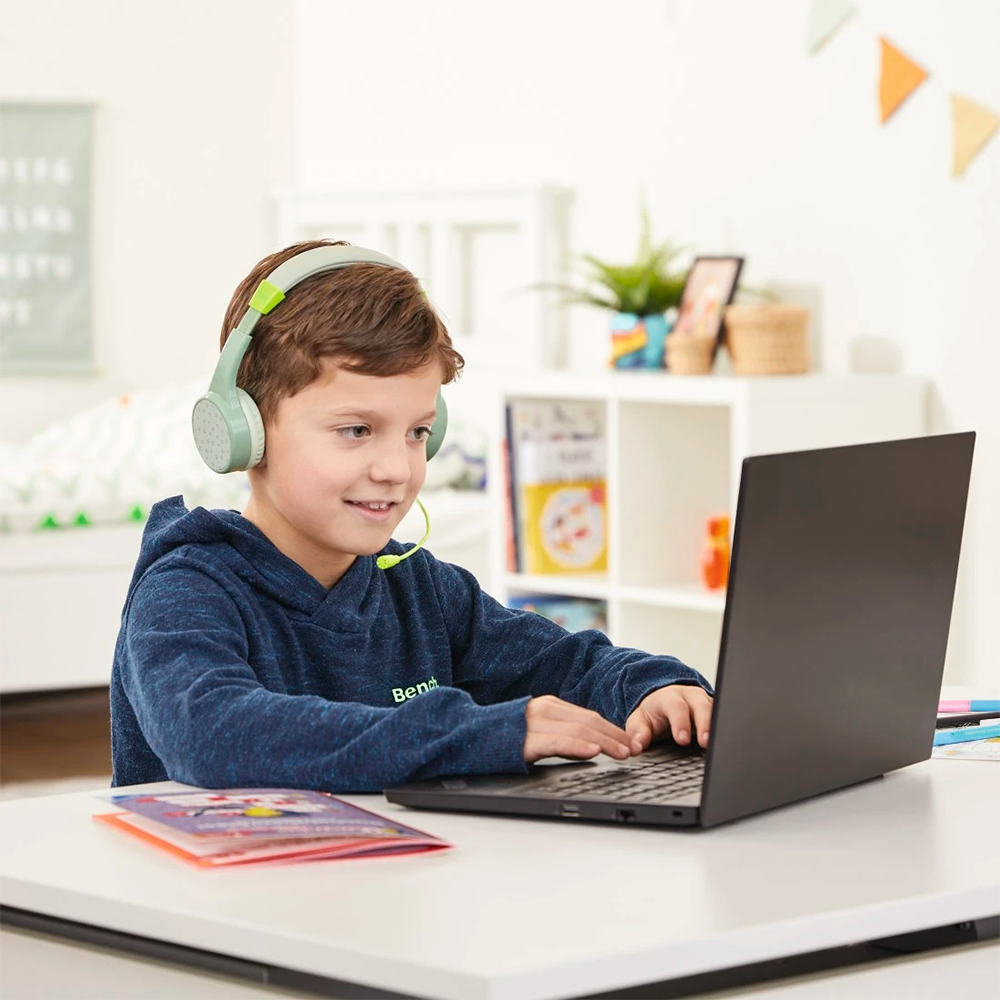Hama Teens Guard Over-Ear Children's Bluetooth Wireless Headphone - Green & Mint | 480361 from Hama - DID Electrical