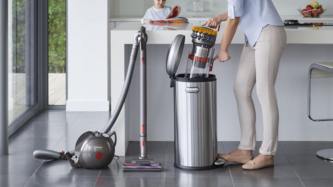 Dyson Big Ball Bagless Cylinder Turbinehead Vacuum Cleaner | 640997-01