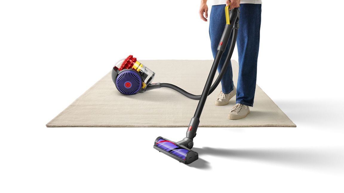 Dyson Big Ball Cylinder Vacuum Cleaner | 653668-01