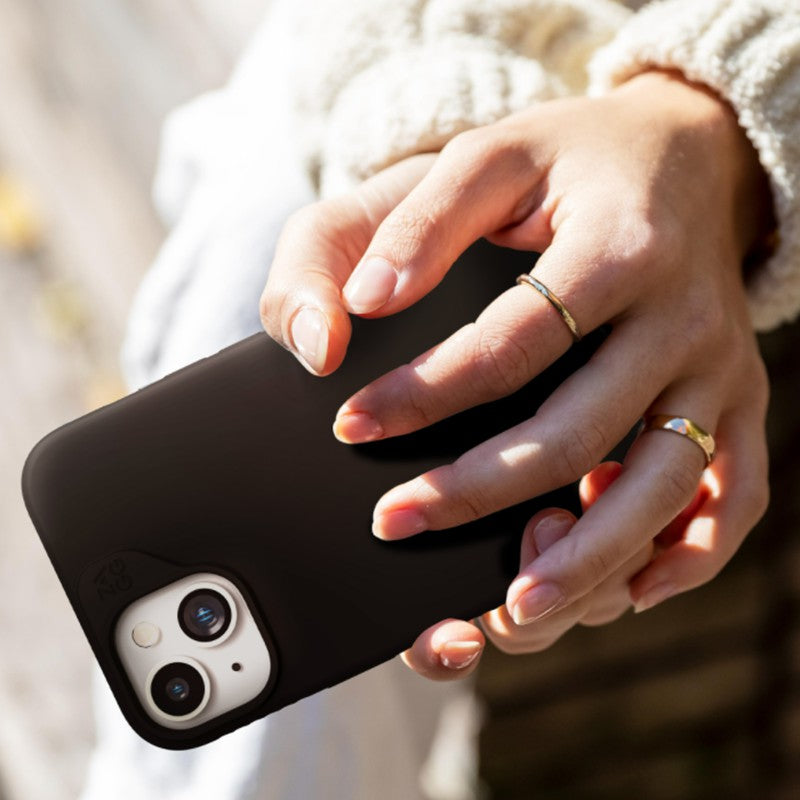 Zagg Manhattan Snap Case - Black | 702312676 from Zagg - DID Electrical
