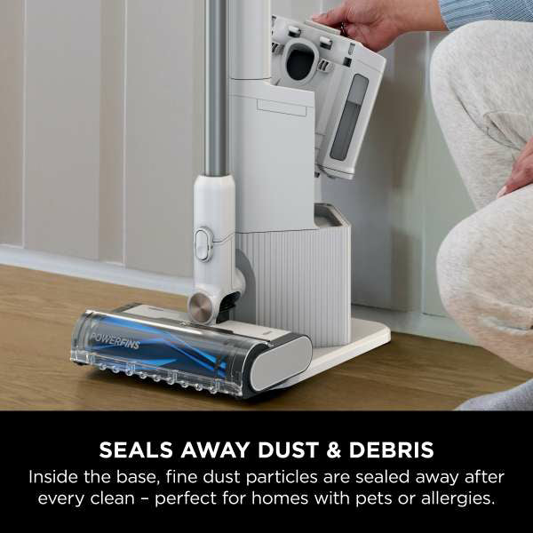 Shark Cordless Stick Vacuum Cleaner With Auto Empty System - White &amp; Blue | BU3521UK from Shark - DID Electrical