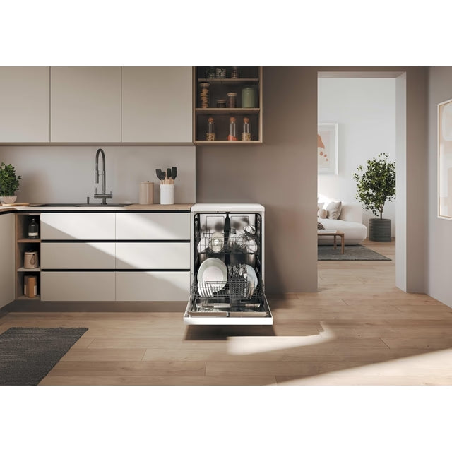 Candy Rapidò 60CM Freestanding Standard Dishwasher - White | CFP 4D9F0W-80
