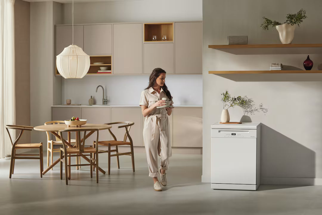 Miele Active Plus 60CM Freestanding Standard Dishwasher - Brilliant White | G 5811 SC