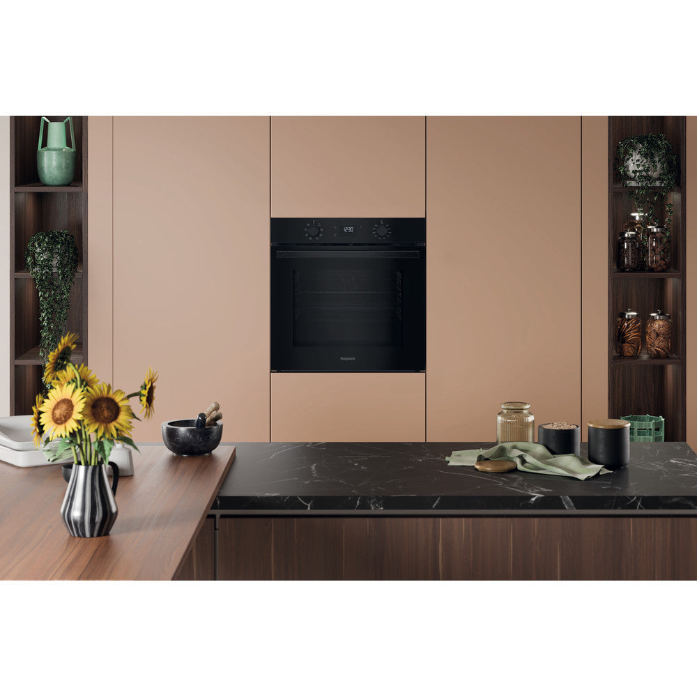 Hotpoint 71L Built-In Multifunction Electric Single Oven - Black | HO3K55CBUK from Hotpoint - DID Electrical