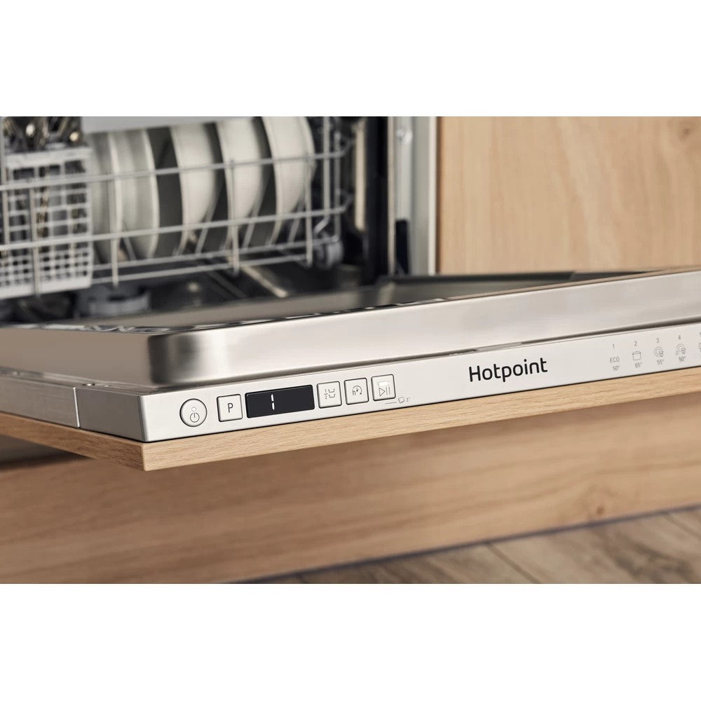 Hotpoint 10 Place Integrated Slimline Dishwasher - Silver | HSIC3M19CUK from Hotpoint - DID Electrical