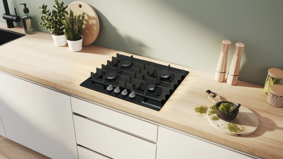 Bosch Series 4 60CM 4 Burner Gas Hob - Black | PNP6B6K40