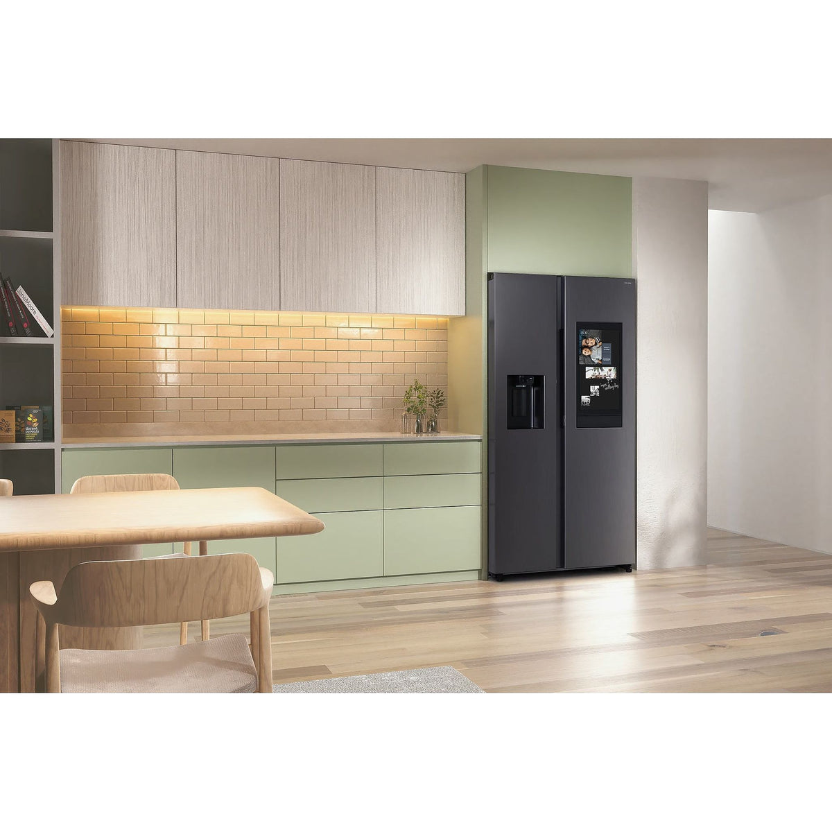 Samsung 614L American Freestanding American Fridge Freezer - Black DOI | RS90F66BEFEU from Samsung - DID Electrical