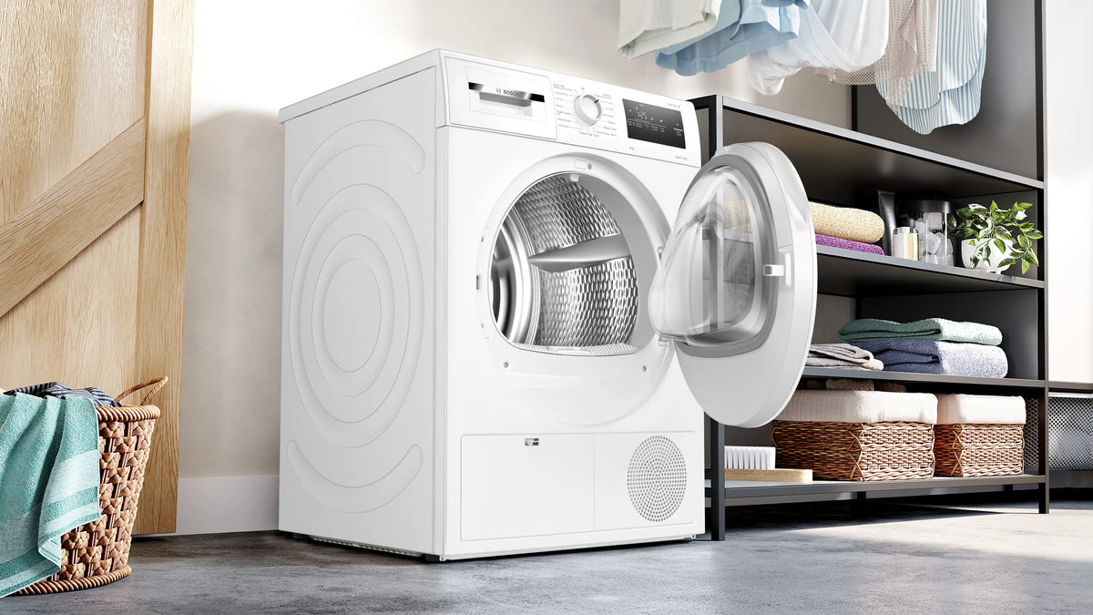 Bosch Series 4 8KG Freestanding Heat Pump Tumble Dryer - White | WTH85225IE