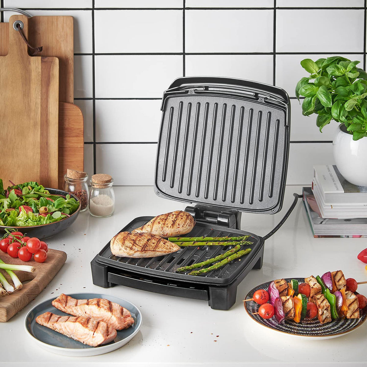 George Foreman Medium Immersa Grill - Black | 28310 from George Foreman - DID Electrical