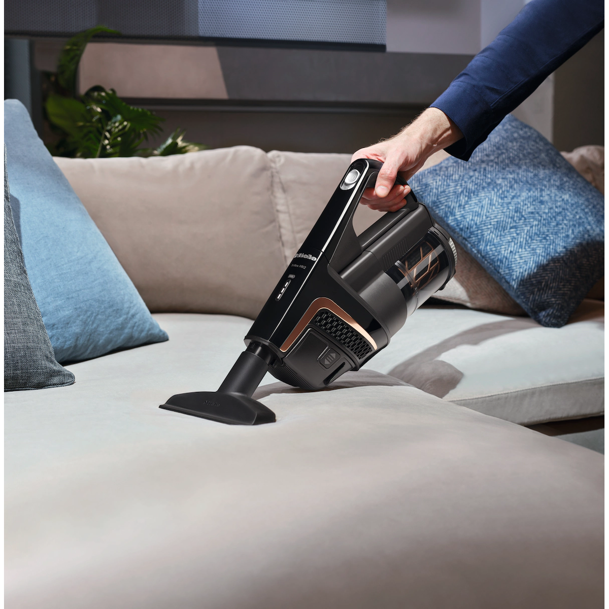 Miele Triflex HX2 Cat &amp; Dog Cordless Stick Vacuum Cleaner - Obsidian Black (7594738286780)