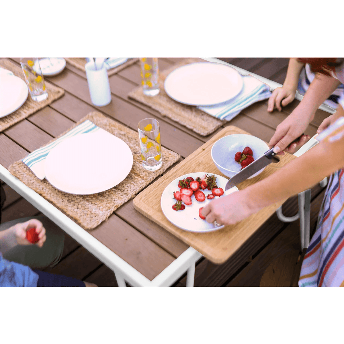 Cosco Novogratz Paulette 5&#39; Table and Bench Set - White | 88192WNOEUK (7543675388092)