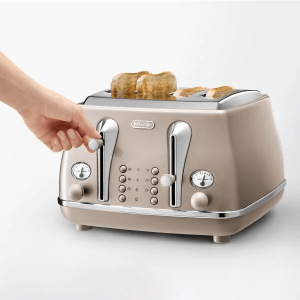 DeLonghi Icona Metallics 1800W 4 Slice Toaster - Beige | CTOT4003.BG (7258433585340)