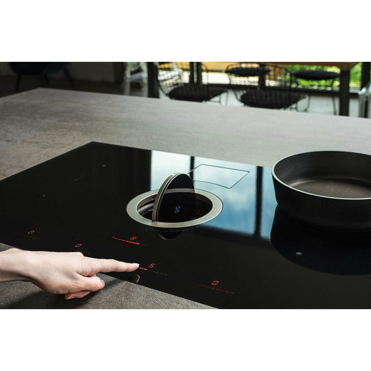 Elica NikolaTesla Switch 83CM Filtering Induction Hob - Black | NIKOSWITCHRECYCLEBL (7515494121660)