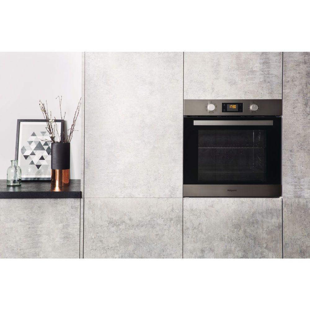 Hotpoint Class 3 Built-In Electric Single Oven - Inox | SA3540HIX from DID Electrical - guaranteed Irish, guaranteed quality service. (6890766139580)