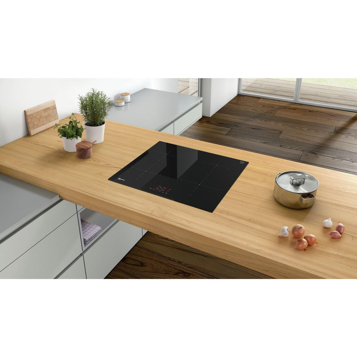 Neff 60cm 4 Zone Electric Induction Hob - Black | T36FB40X0 from DID Electrical - guaranteed Irish, guaranteed quality service. (6890771742908)