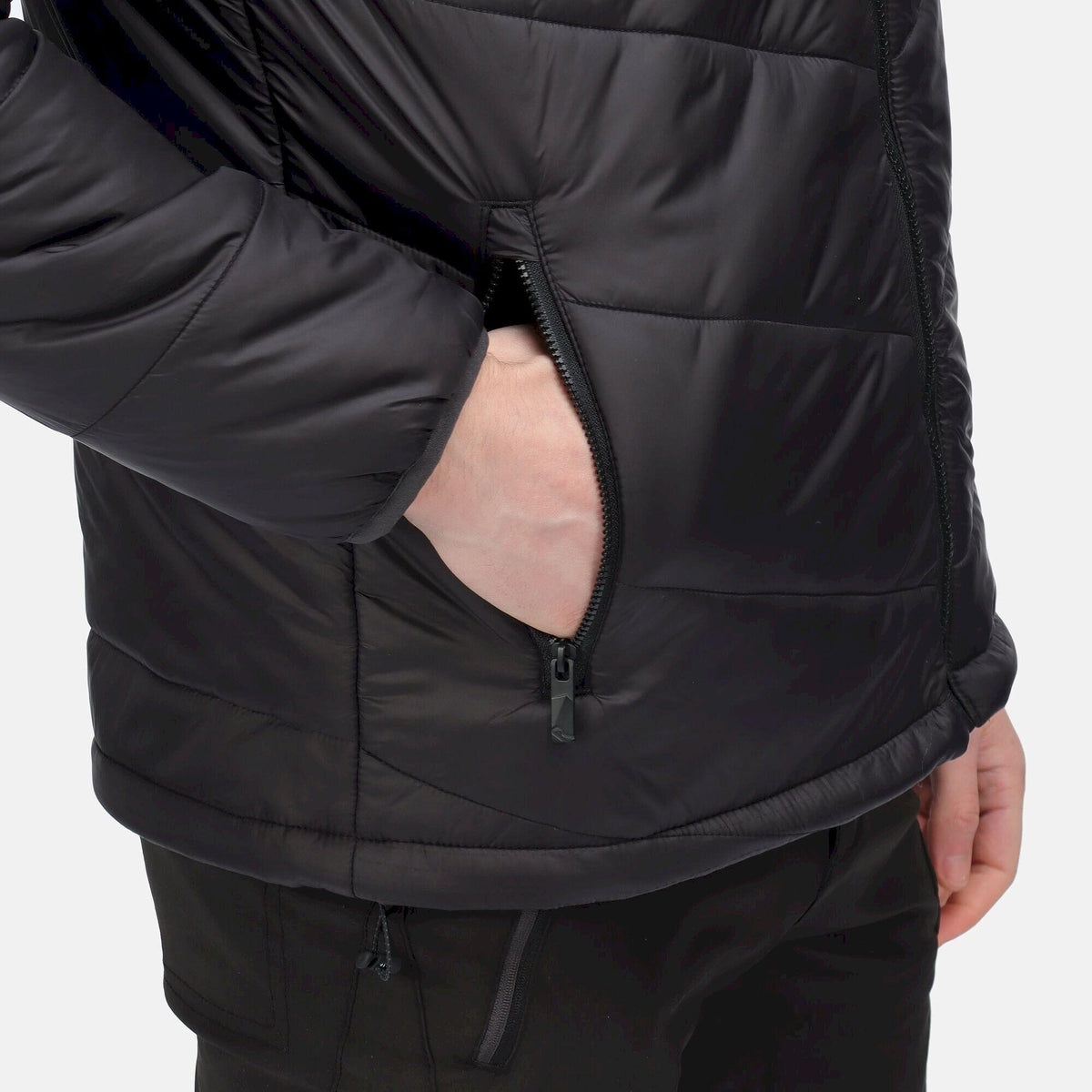 Regatta Volter Loft II Insulated Heated Jacket for Men - Black (7281308958908)