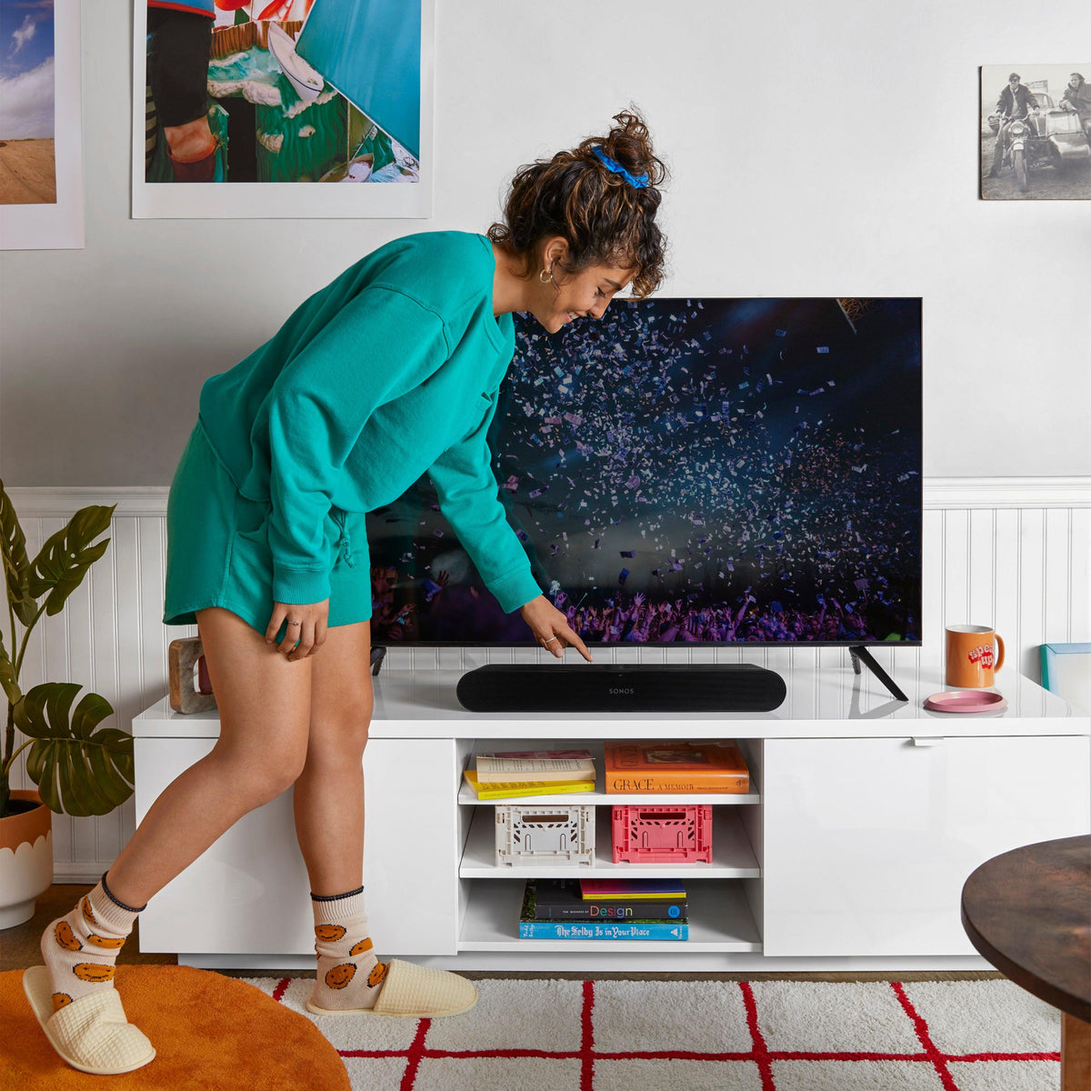 Sonos Ray Compact Smart Soundbar - Black | RAYG1UK1BLK (7515493925052)